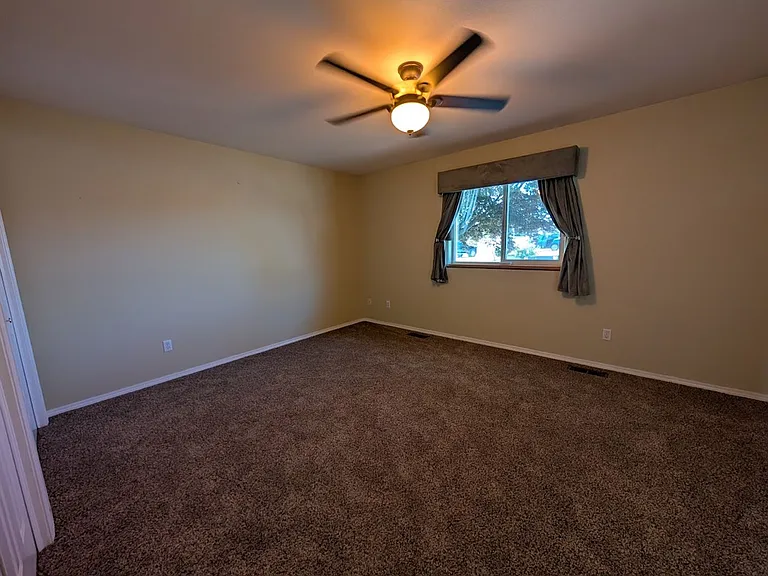 935 Cypress Ct #A — Photo 8