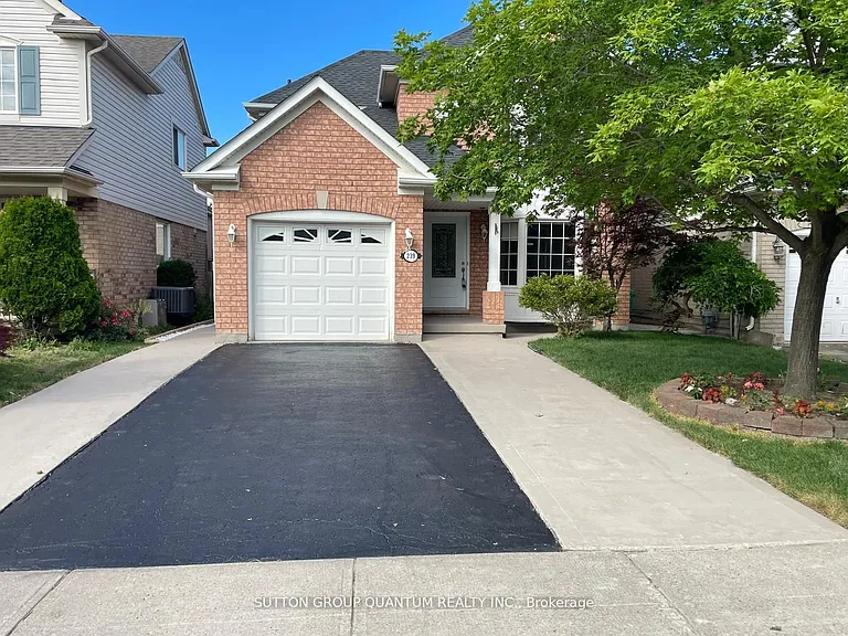 239 Brisdale Dr #BASEMENT — Photo 1