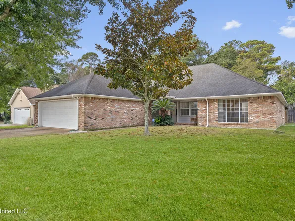 3801 Tangerine St, Ocean Springs, MS 39564