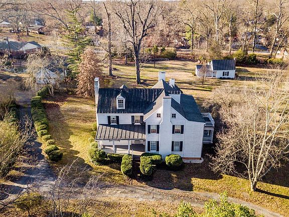 4th image of 1433 Nelson Dr