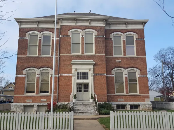 722 Pearl St APT G, Columbus, IN 47201