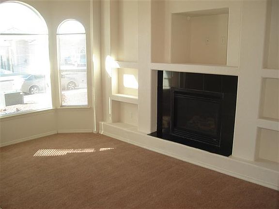 3rd image of 4128 Tierra Bronce Dr