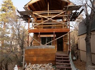 457 Inyo Ave, Sugarloaf, CA 92386