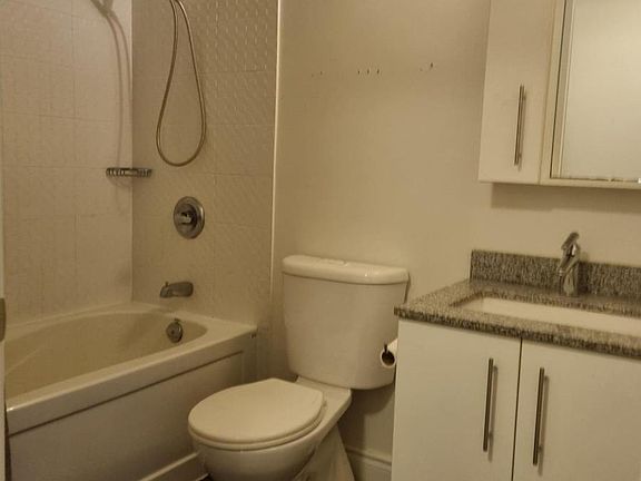 2nd image of 273 S Park Rd #818