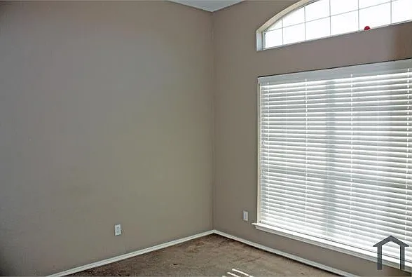 7219 Fossil Lake Dr — Photo 4
