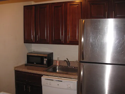 Rented by 18 REALTY | media 34