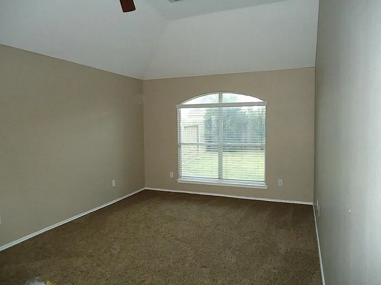 11047 Knobbley Oak Ct — Photo 23
