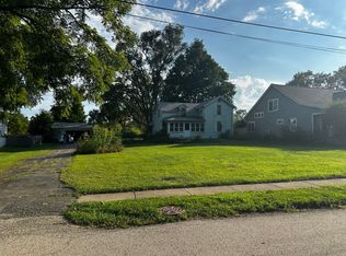 428 Chalmers St, Geneva, IL 60134