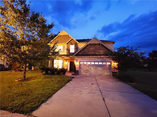 3750 Crestwell Cove Ct, Winston Salem, NC 27103