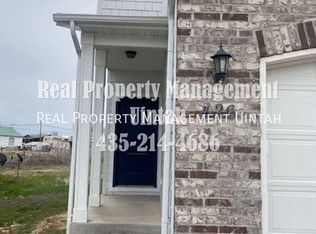 426 E Red Fox Ln, Vernal, UT 84078