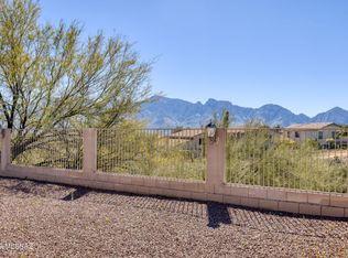 33 W Golden Spur Pl, Oro Valley, AZ 85755