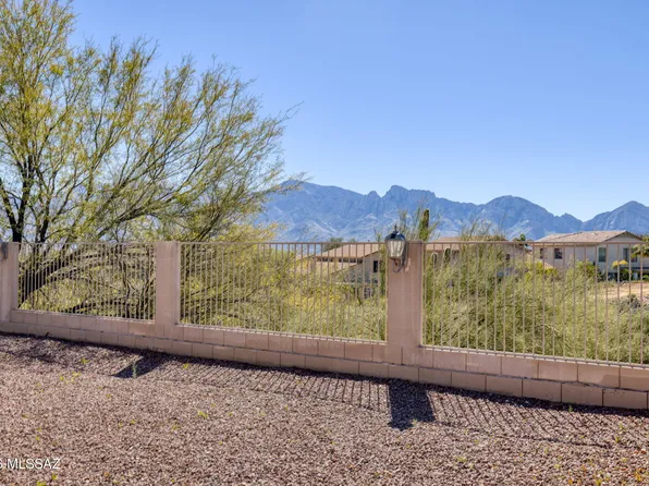33 W Golden Spur Pl, Oro Valley, AZ 85755