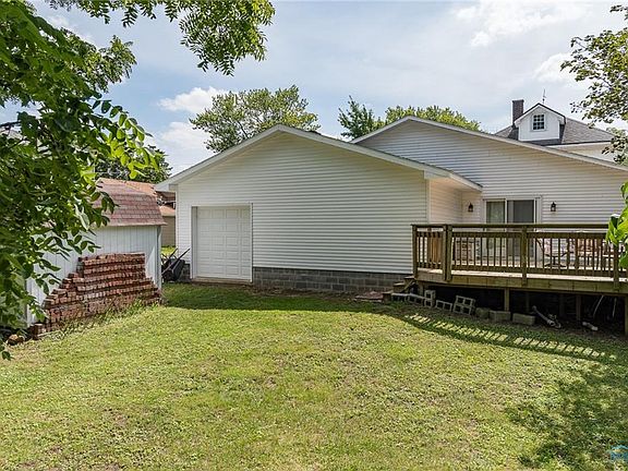 5th image of 326 Krotzer Ave