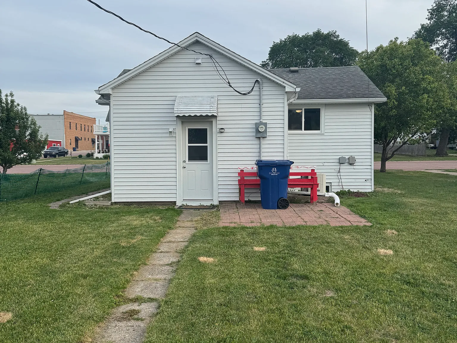 2 bed, 580 sqft, $800 — Photo 2