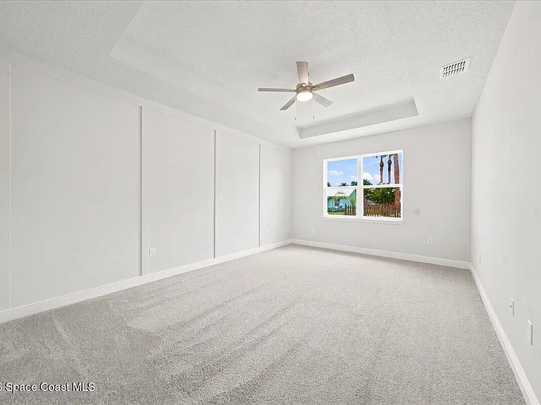 407 Cellini Ave NE — Photo 39