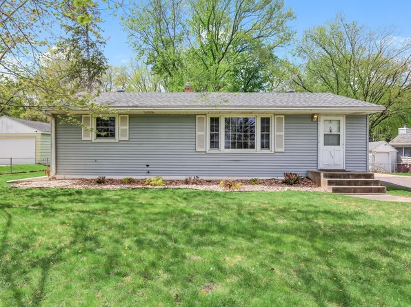 364 Meadow Ln, Woodbury, MN 55125