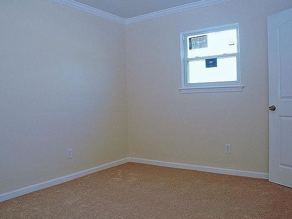 3rd image of 1405 Peartree Arch