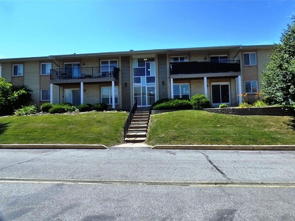 1st image of 10328 Forest Brook Ln APT G