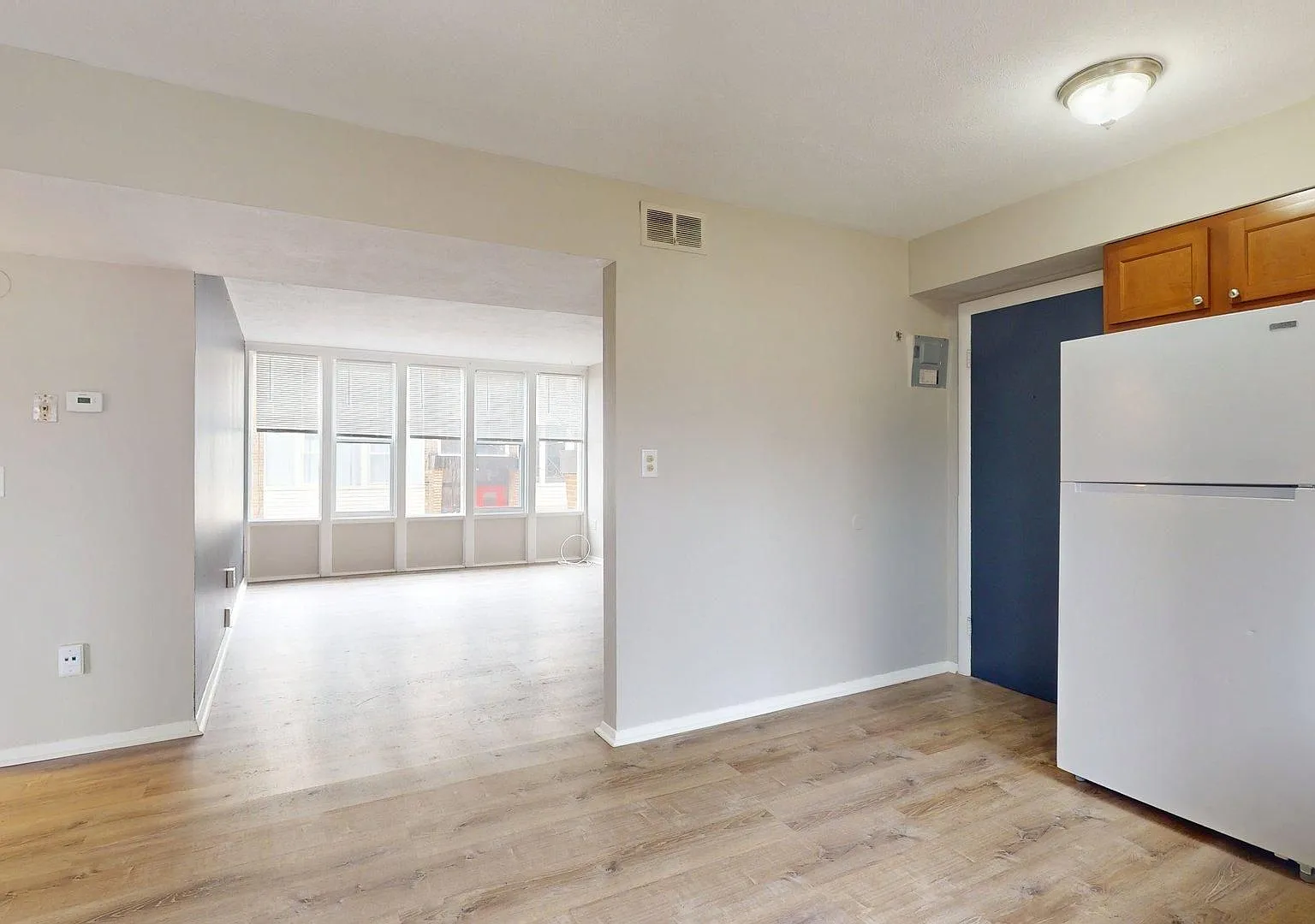 18923 Hilliard — Photo 1