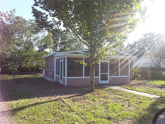 4th image of 5003 E Seneca Ave