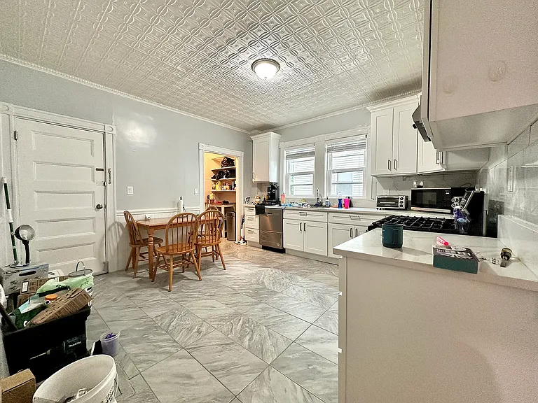 84 Lonsdale St #1 — Photo 5