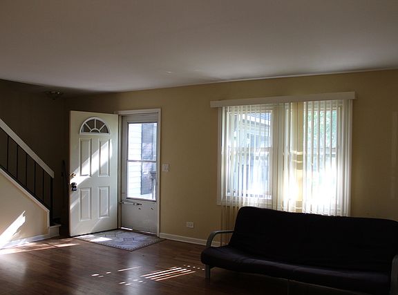 3rd image of 220 Eagle Ct Unit C
