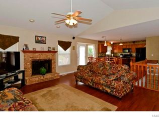 170 Old Chesapeake Dr, Wentzville, MO 63385
