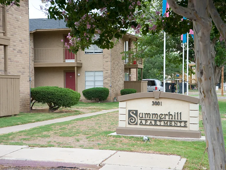 Summerhill Apartments — Photo 1