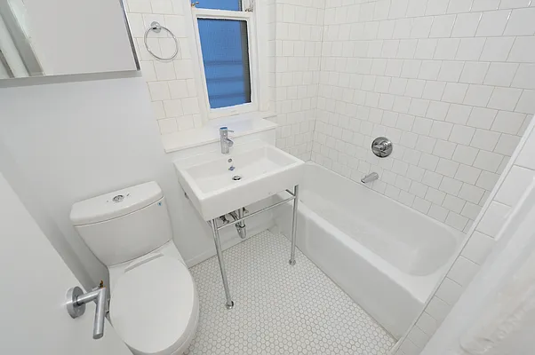 Rented by Aether Property Group | media 12