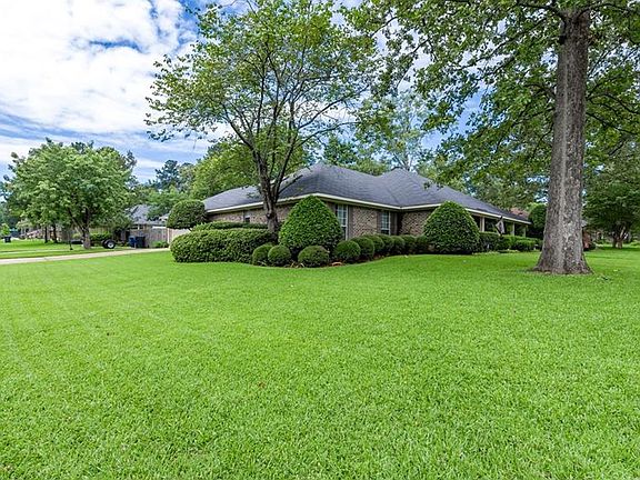 2nd image of 10022 Brittany Dr