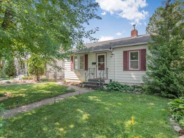 1471 Cohansey St, Saint Paul, MN 55117