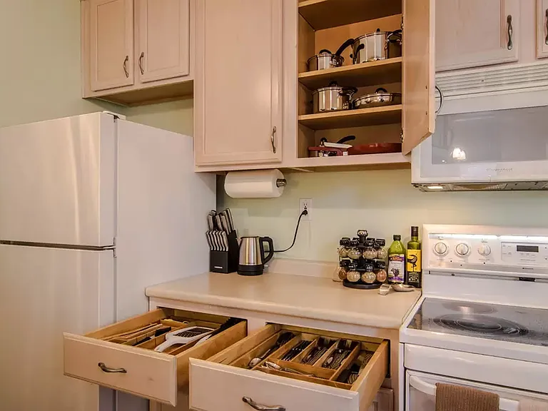 1551 Maple Rd — Photo 13