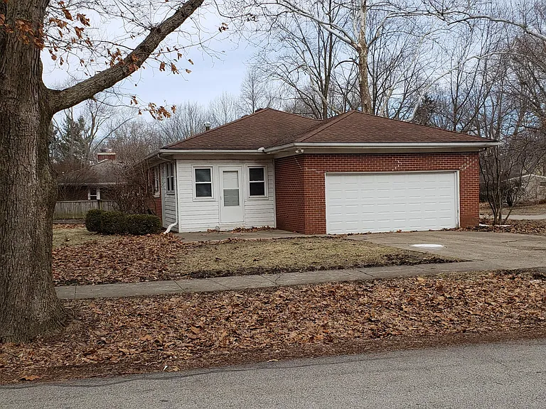 405 E Mumford Dr — Photo 23