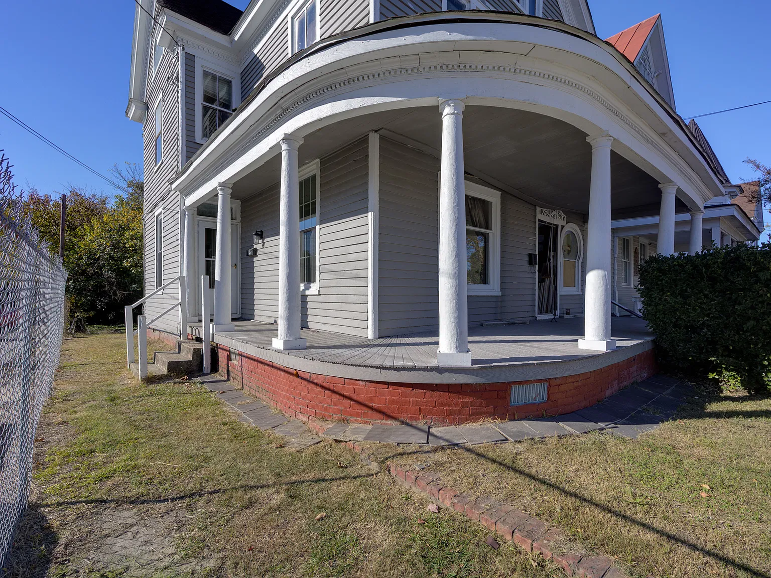 127 Clay St — Photo 4