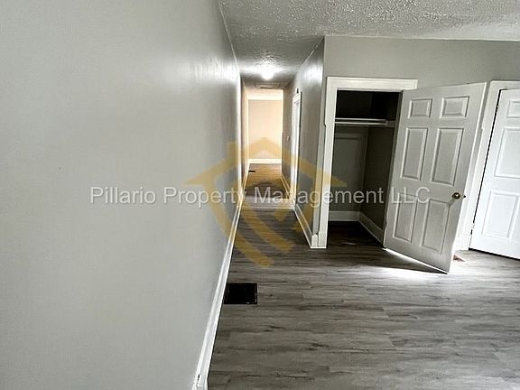 4th image of 1411 N Pershing Ave