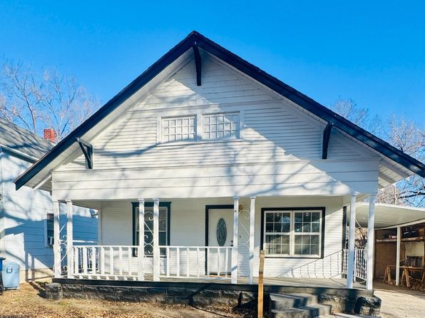 1118 S Saint Francis Ave