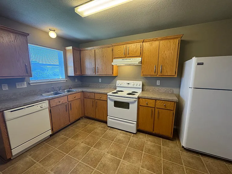3807 Ida Dr — Photo 10