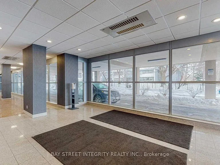 5940 Yonge St #605 — Photo 8
