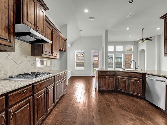 4th image of 6201 Mickelson Way