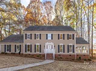 3335 Carnegie Ln, Matthews, NC 28105