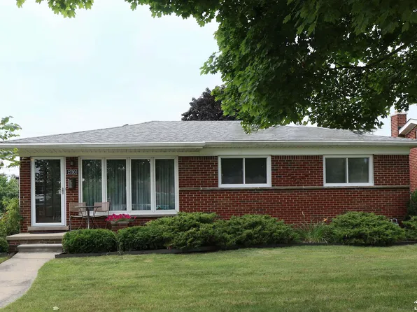 2730 Marian Dr, Trenton, MI 48183