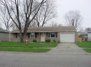 1303 N Wood St, Griffith, IN 46319