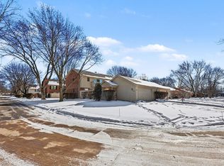 42545 Eldon Ave, Clinton Township, MI 48038