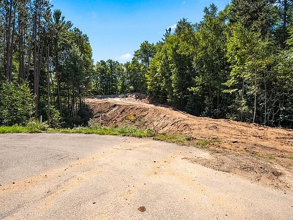 5th image of Wood Pines Ln