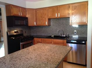 1908 Dieter St N, Maplewood, MN 55109