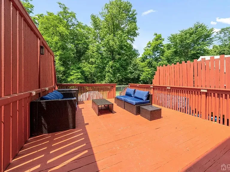 427 Gambocz Ct — Photo 13