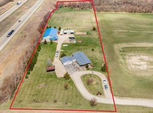2956 Welland Rd, Earlville, IL 60518