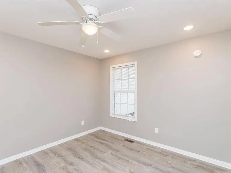 258 E 2nd St #202 — Photo 8