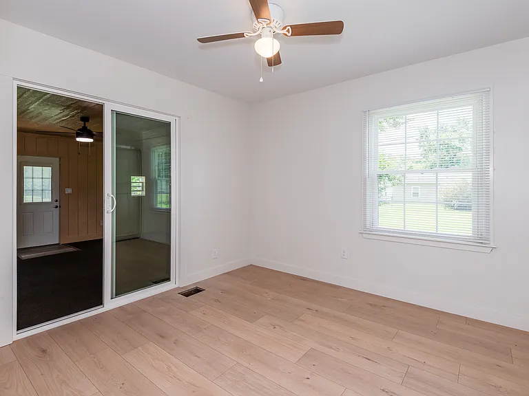 1331 Berwald Dr — Photo 10
