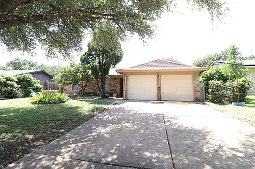 7340 Folkstone Dr Photo 1